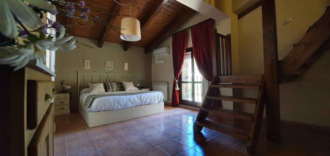Hotel Casa Tejedor Las Almunias ภายนอก รูปภาพ