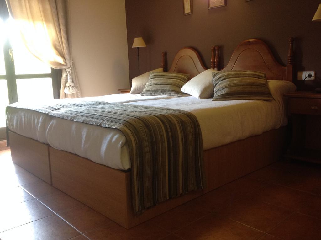 Hotel Casa Tejedor Las Almunias ภายนอก รูปภาพ