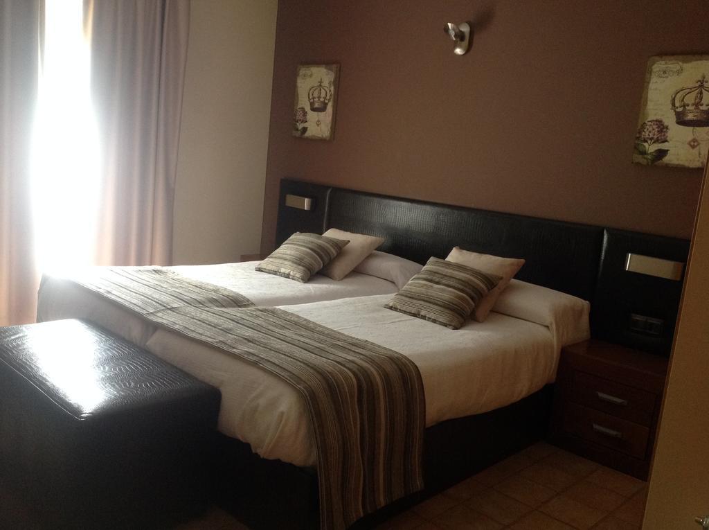 Hotel Casa Tejedor Las Almunias ภายนอก รูปภาพ