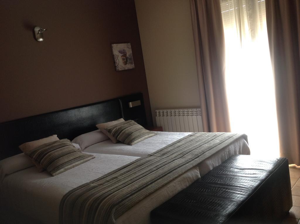 Hotel Casa Tejedor Las Almunias ภายนอก รูปภาพ